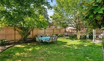 36 CONNECTION St, Newport, RI 02840