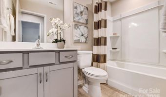 8030 Downy Oak Ln, Charlotte, NC 28269