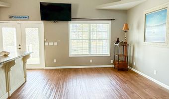 765 Max Deen Dr, Baxley, GA 31513