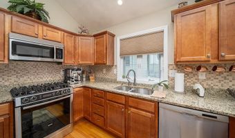 1421 Douglas Ave E, North Providence, RI 02904