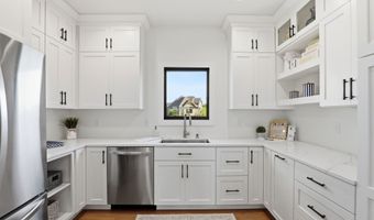 3874 Chapel Hill Ct, Bargersville, IN 46106