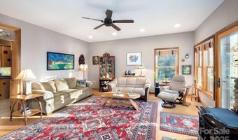 105 Avondale Heights Rd, Asheville, NC 28803