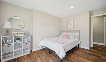 121 Packard Dr, Bangor, ME 04401