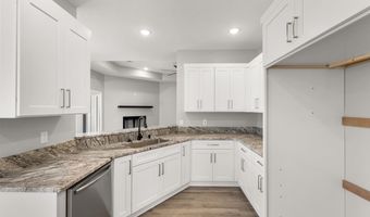 28 Sisney Dr, Ash Flat, AR 72513