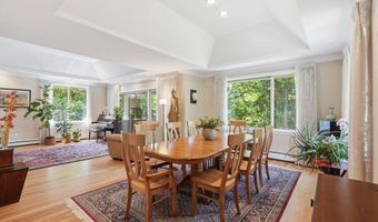 232 Allandale Rd 3A, Boston, MA 02467