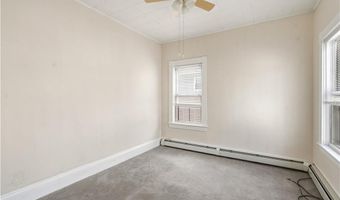 68 WINTER St, Lincoln, RI 02838