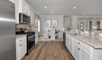 23285 WORCESTER Ln, Athens, AL 35613