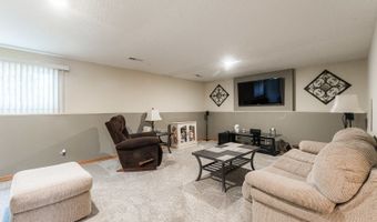554 N Green Ridge St, Addison, IL 60101