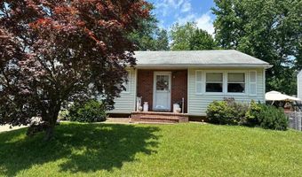 29 E MAPLE Ave, Bellmawr, NJ 08031