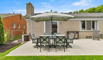 17276 Midway Ave, Allen Park, MI 48101