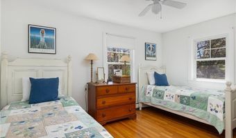153 Hamilton Ave, Jamestown, RI 02835