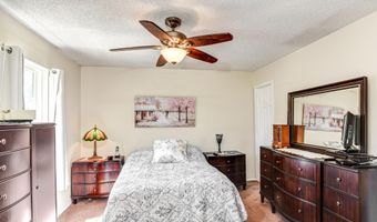 258 Grassmere Ct, Aberdeen, NJ 07747