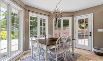 189 Poverty Branch Rd, Barnardsville, NC 28709