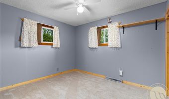 118 N 3rd St, Bridger, MT 59014