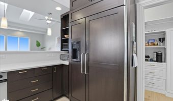 16847 Woods Pointe Cir, Anchorage, AK 99516