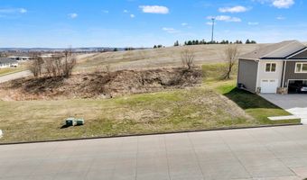 2135 Jo Ann Dr, Asbury, IA 52002