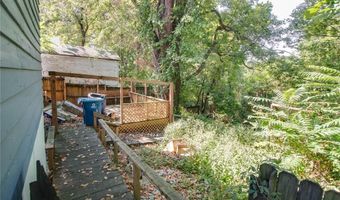 2020 Country Club Dr, Alton, IL 62002