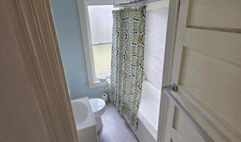 29 Princeton St, Bangor, ME 04401