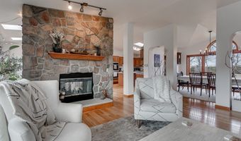 E7009 Jackson Rd, Algoma, WI 54201