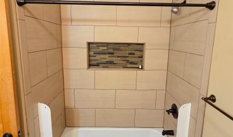 950 APACHE St, Cheyenne, WY 82009