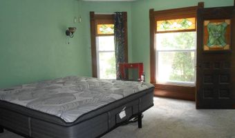 103 W Daniel St, Albany, MO 64402