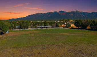 11 Camino De Adelaida Los Pinos Park, Arroyo Seco, NM 87514