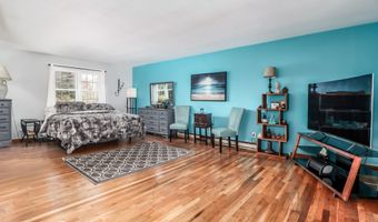 5 Bayberry Dr, Brookfield, CT 06804