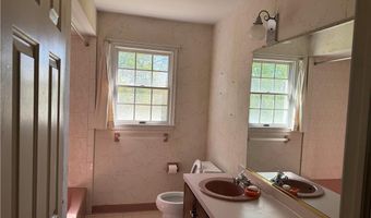 1929 Earls Ct, Allentown, PA 18103