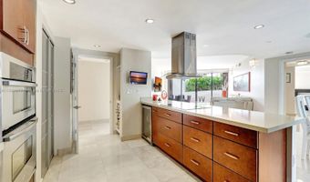 4000 Island Blvd L-2, Aventura, FL 33160