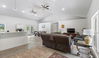 7340 21st Ave, Bell, FL 32619