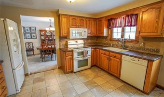 136 Palmdale Dr, Amherst, NY 14221