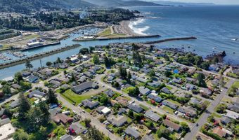 311 MAPLE St, Brookings, OR 97415