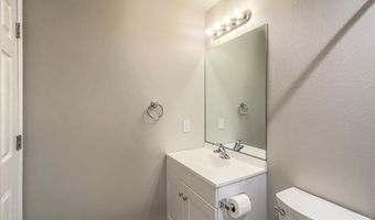 318 11TH St, Bandon, OR 97411