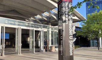 660 MORTON Pl NE, Washington, DC 20002