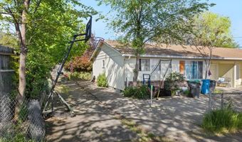 1208 Iowa St, Ashland, OR 97520
