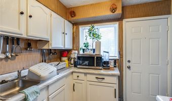 1793 Wakefield Dr, Akron, OH 44320