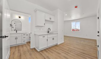 9224 Holly Ave, California City, CA 93505