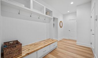 104 Ridgewood Heights Dr, Allison Park, PA 15101