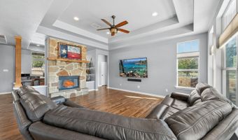 1858 Burr Oak, Adkins, TX 78101