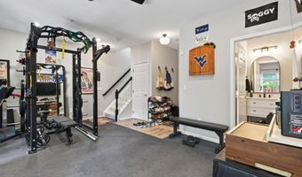 5155 BALLYCASTLE Cir, Alexandria, VA 22315