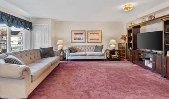 27 E 34TH St, Bayonne, NJ 07002