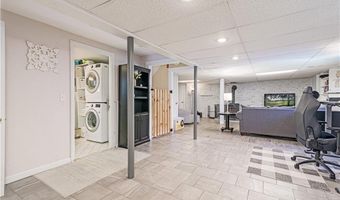 7 Lydia Ave, North Providence, RI 02904