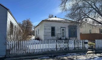 219 S 3rd St, Douglas, WY 82633