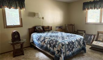 1432 Regency Ln, Albert Lea, MN 56007