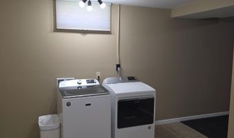 1240 N Main St, Altura, MN 55910
