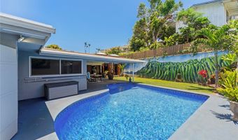 1027 Alahaki St, Kailua, HI 96734