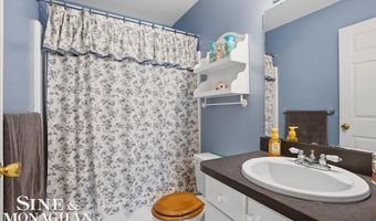 8892 Marr Rd, Almont, MI 48003