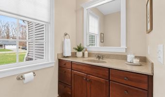 3220 Fairhaven Dr, Allegan, MI 49010