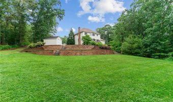 6 Jasons Grant Dr, Cumberland, RI 02864
