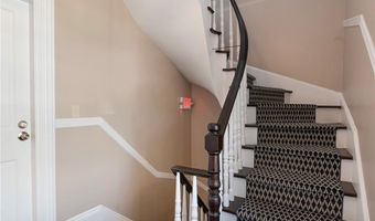 109 Church St 3, Newport, RI 02840